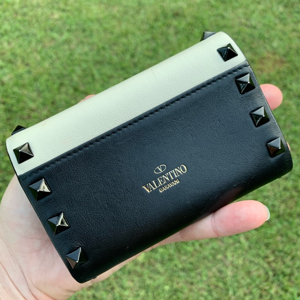 Valentino Rockstud Wallet - Picture 14 of 16